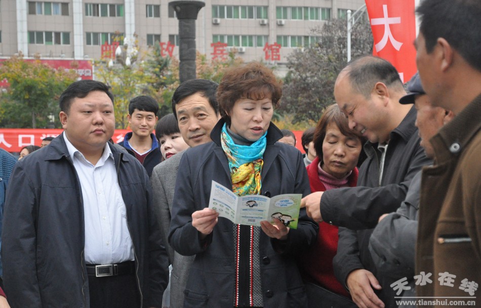 整群抽样 人口普查_...015全国1 人口抽样调查 家庭平均每户2.75人(3)