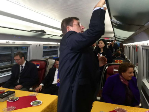 �ɳ۵Ķ��������ӭ�������ܼ��ġ��߶˳˿͡���