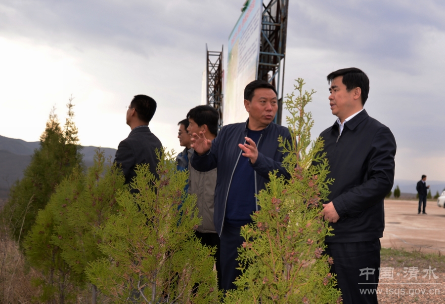 4月6日下午,甘肃省委副秘书长,政策研究室副主任唐兴和,省委政策研究