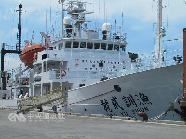 台湾千吨级巡护船今赴冲之鸟礁护鱼 渔民:就是要硬起来