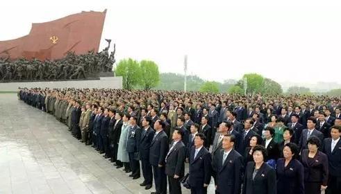 时隔36年再开党代会,金正恩在下一盘什么棋?