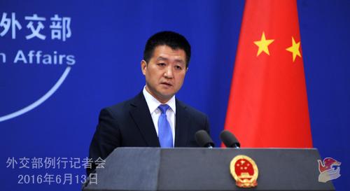 外交部回应“15名菲律宾人欲登黄岩岛插国旗”