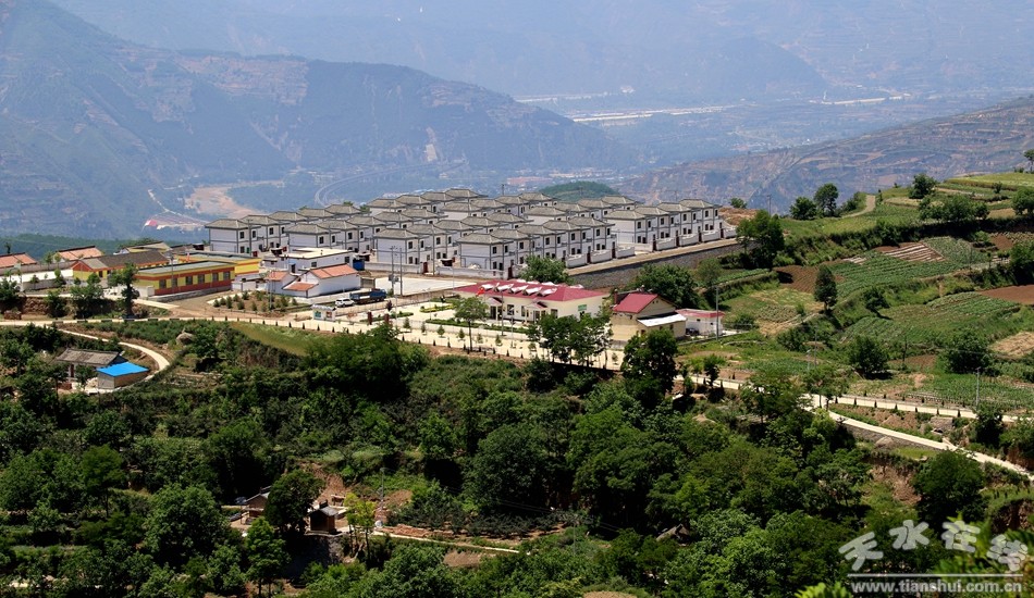山门镇人口_永镇山门图片