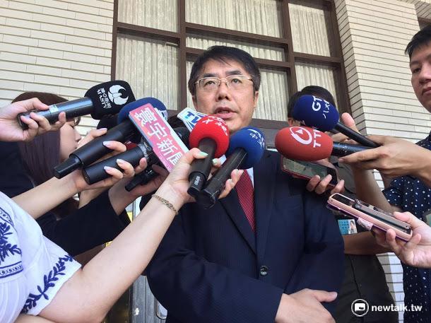 蔡英文上任两月声望民调跌14% 民进党:怪马英九