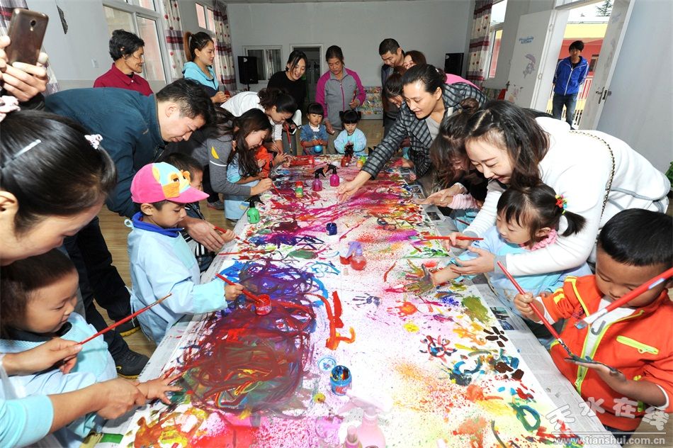 秦州区春风幼儿园开展我的祝福给祖国主题活