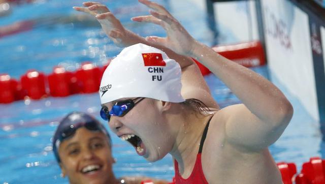 傅爷受外媒疯狂称赞:一堂为中国进行的性教育