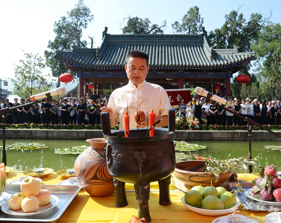 天水伏羲庙举行2016年秋祭伏羲之迎神祈雨仪式(图)
