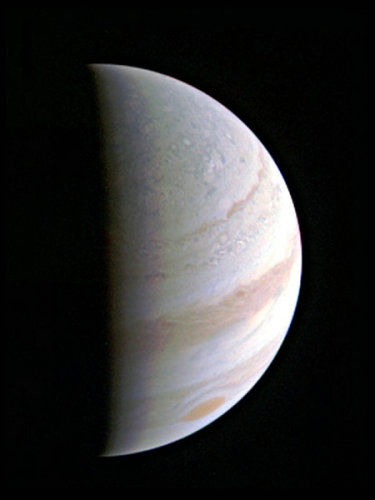 原文配图:木星清晰“特写照”。
