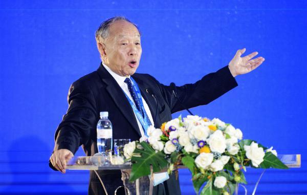 李肇星在老家演讲:知县不能自认是父母官