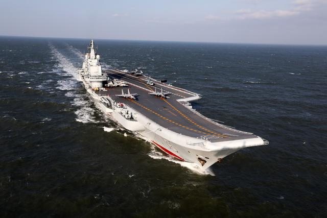 美国紧盯辽宁舰西太行程 猜测中国航母何时到美西海岸