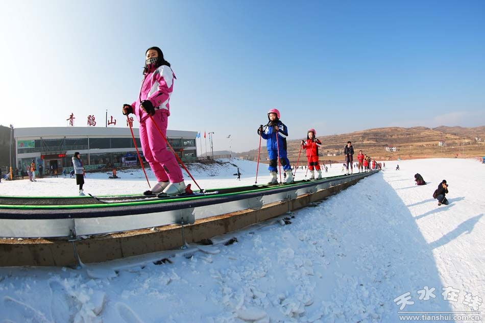 (青鹃山滑雪场 天水在线摄于2017年1月2日(青鹃山滑雪场 天水在线摄