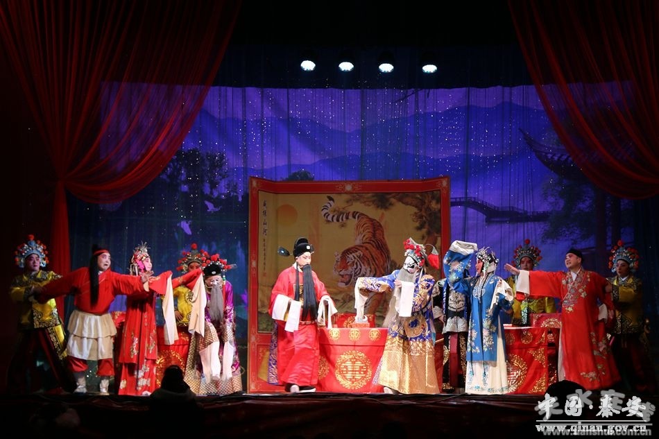陕西省戏曲研究院秦腔团秦安专场演出掠影(图)