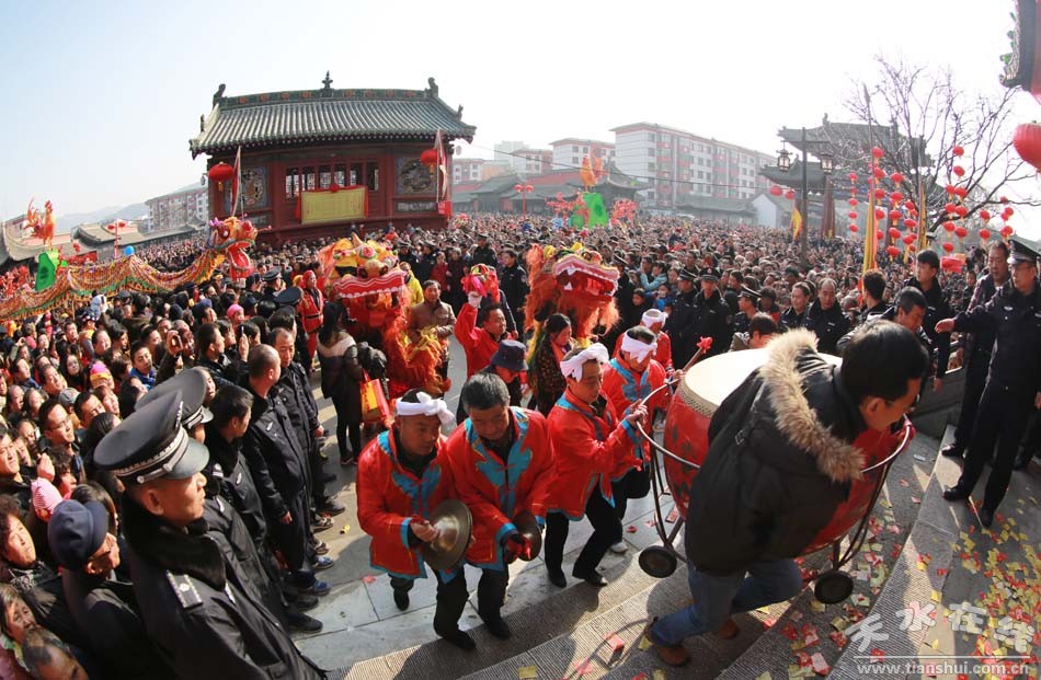 天水伏羲庙举行丁酉年春祭伏羲之迎献饭仪式(