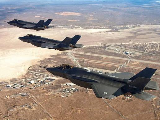 美日F-35战机钓鱼岛附近演习 专家:应防范“三无”装备