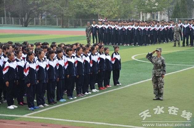 天水市职业技术学校获国防教育特色学校称号