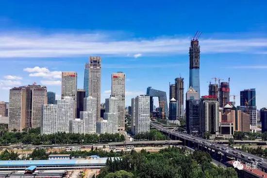 连接繁华现代