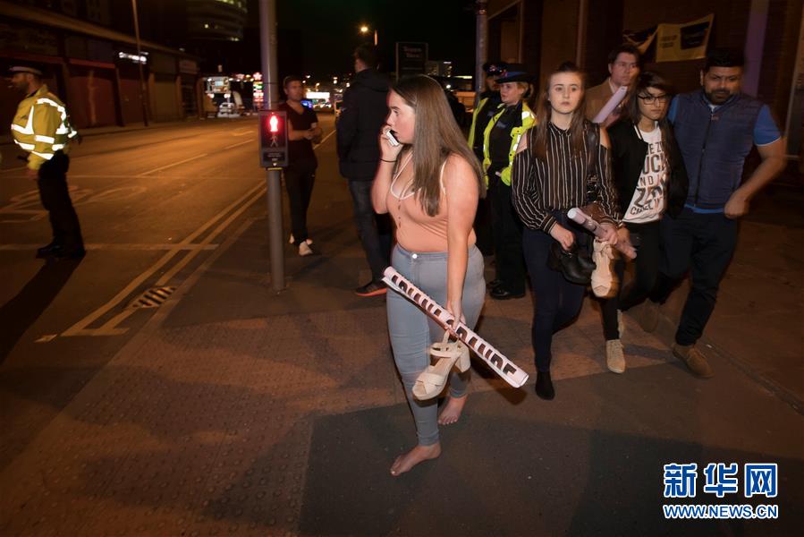 (外代一线)(8)英国一体育馆发生爆炸造成至少19人死亡