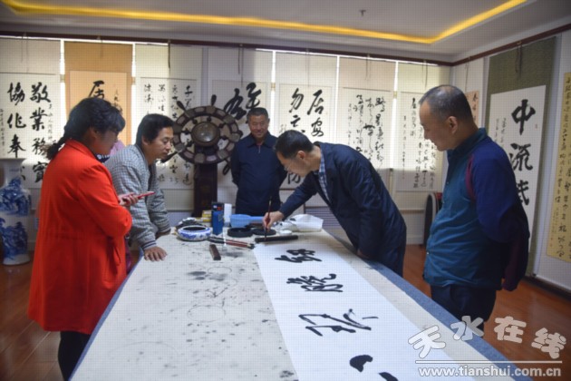 天水市文化馆全体党员干部参观天水人防体系建设