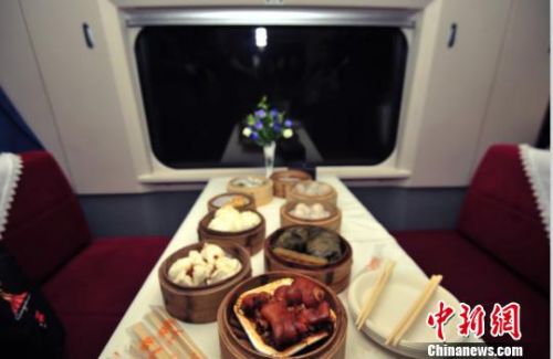 高铁今日可网上订餐让美食与你随行!(图)--天水美食团购坦洲图片