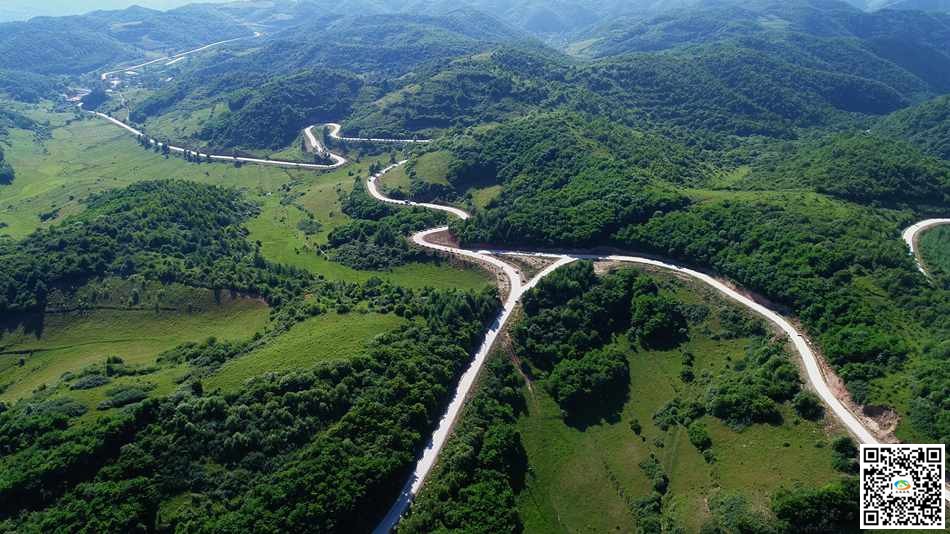 天水清水县:“四好农村路”打通乡村“大动脉”(图)_天水_中国甘肃网