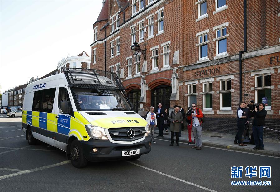 (国际)(4)英国警方将伦敦地铁爆炸事件定性为恐怖袭击