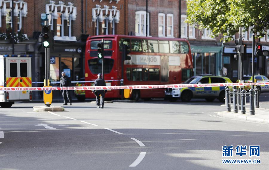 (国际)(6)英国警方将伦敦地铁爆炸事件定性为恐怖袭击