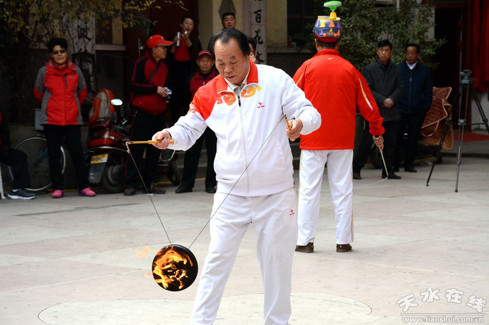 天水晟勤空竹艺术团成立大会在天水市总工会举行(图)--天水在线