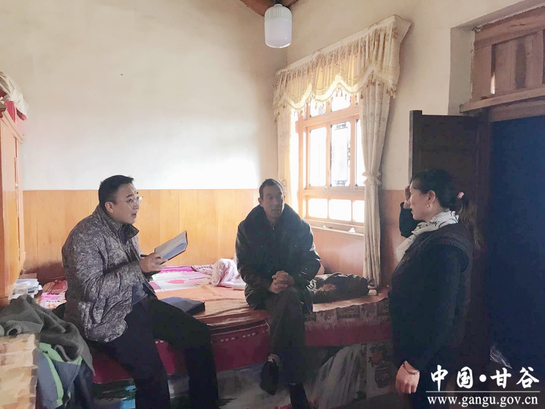 【优秀帮扶干部】王天辉: 贫困群众的贴心人 脱贫攻坚