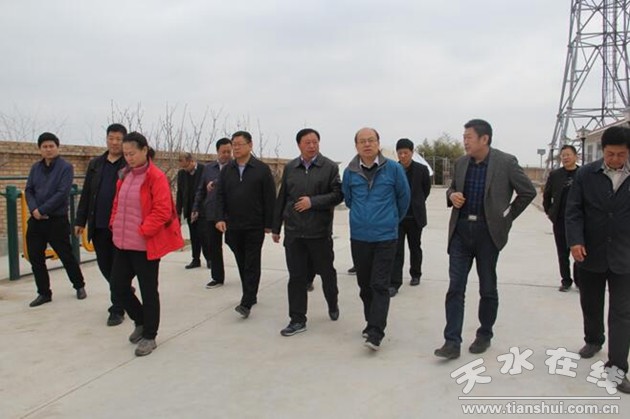 广电局党组书记,局长彭鸿嘉,党组成员,副局长拜真忠带领省局办公室,计