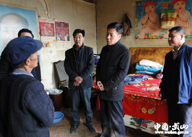 【打好脱贫攻坚战】武山县政协机关深入杨河镇夏庄村开展帮扶工作(图)