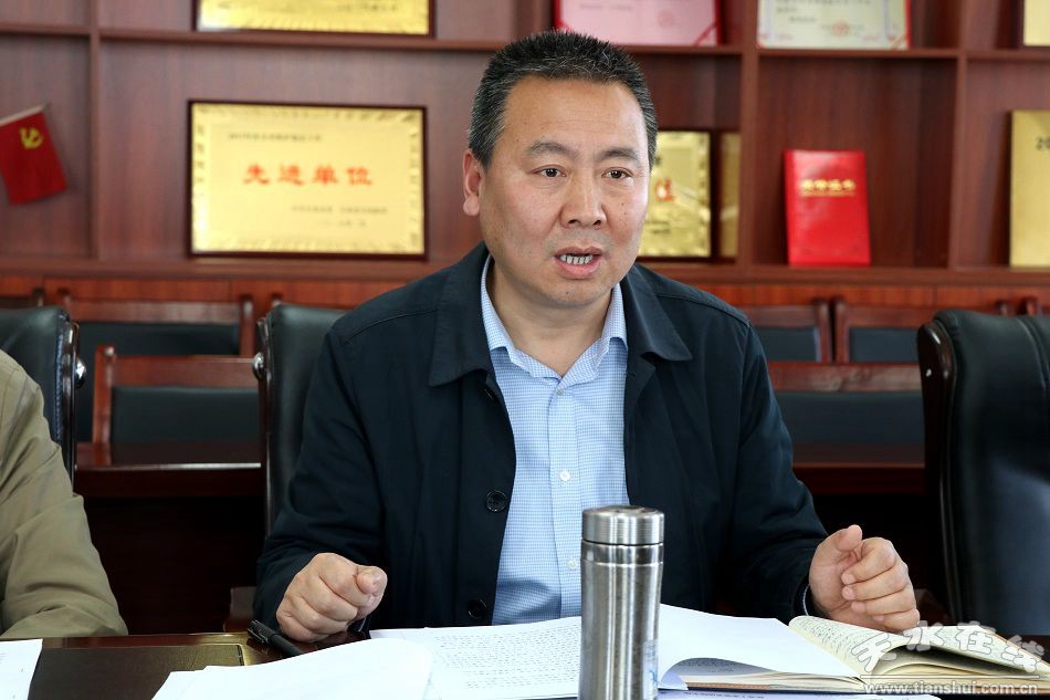 天水市副市长郝文杰深入市工信委调研(图)
