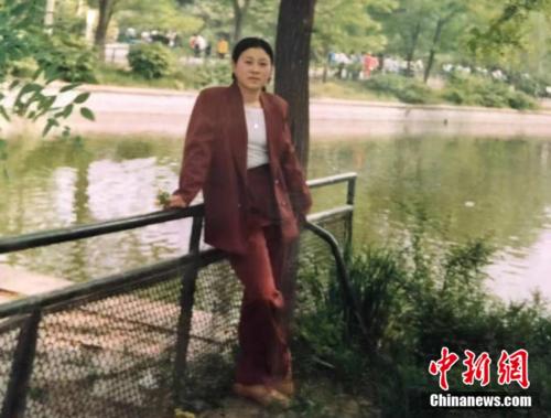 刚到北京时期的付爱琳 受访者供图 点击进入下一页