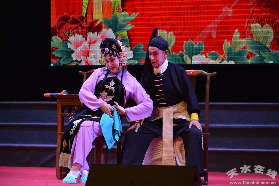 "秦腔大舞台"惠民专场演出在市文化馆精彩上演(图)