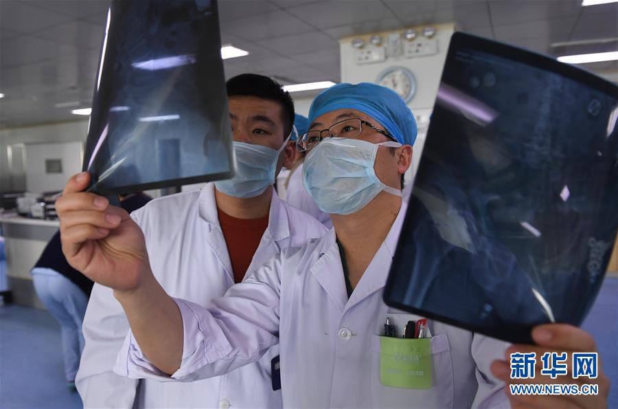 (新华全媒头条·响水化工厂爆炸事故·图文互动)(6)为了617个生命的赛跑——江苏响水爆炸事故伤员救治一线实录