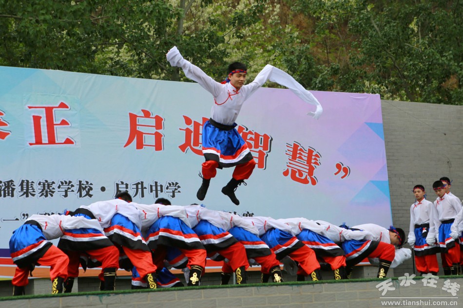 1904301423dd42b541b9a29651.jpg