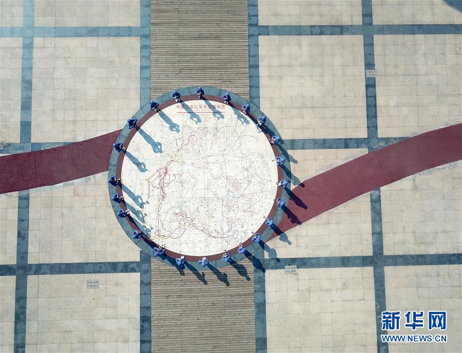 (新华全媒头条·壮丽70年·奋斗新时代——记者再走长征路·图文互动)(6)跨越“第一渡” 长征出发地“换了人间”
