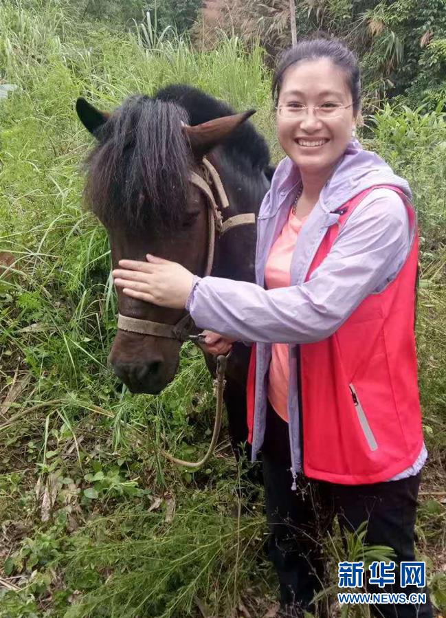 (新华全媒头条·时代先锋·图文互动)(12)芳华无悔——追记用生命坚守初心和使命的青年共产党员黄文秀