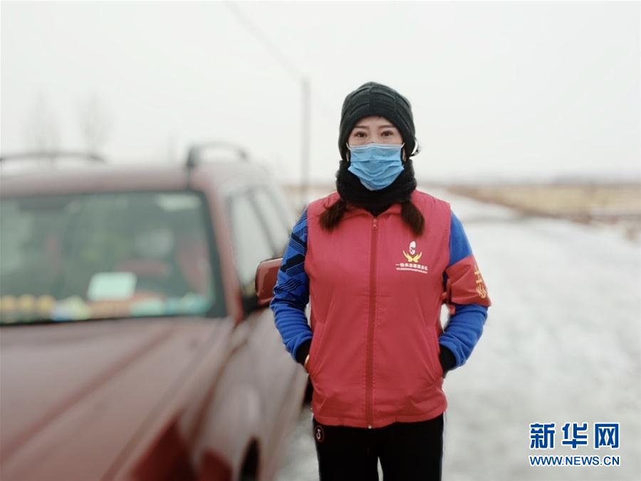 (在习近平新时代中国特色社会主义思想指引下——新时代新作为新篇章·习近平总书记关切事·图文互动)(6)口罩挡不住你的美——战“疫”一线巾帼掠影