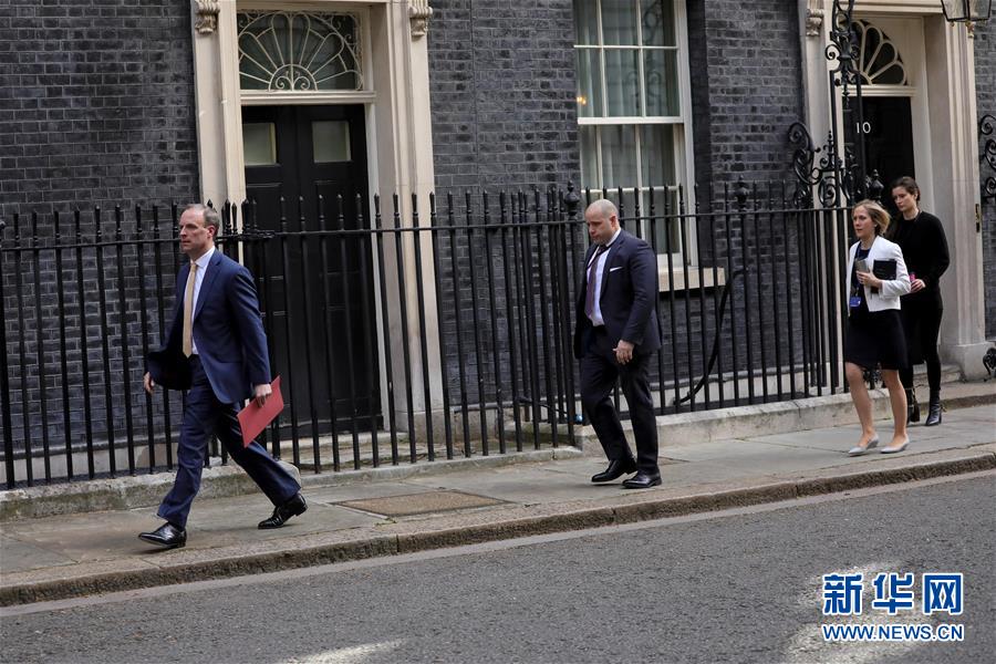 (国际疫情)(6)英国首相约翰逊被转入重症监护室