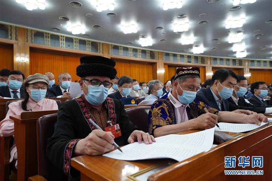 (两会·政协开幕·XHDW)(9)全国政协十三届三次会议在京开幕