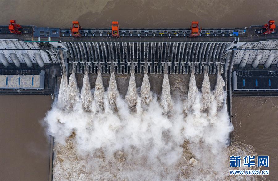 #(图文互动)(4)三峡水利枢纽迎战建库以来最大洪峰