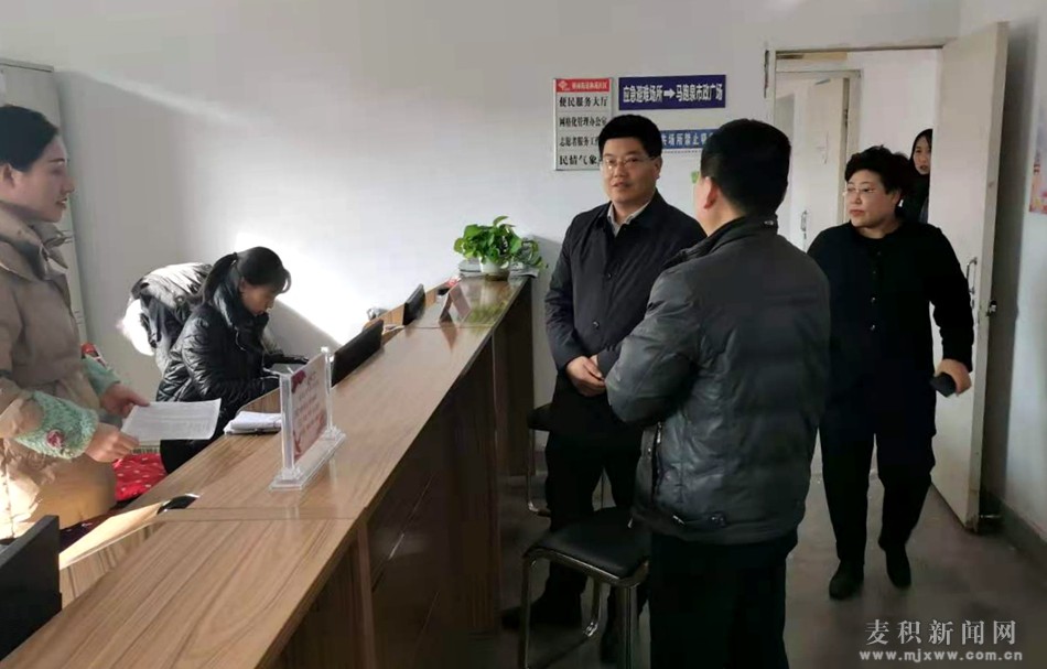 温建平调研指导城市社区党建工作(图)