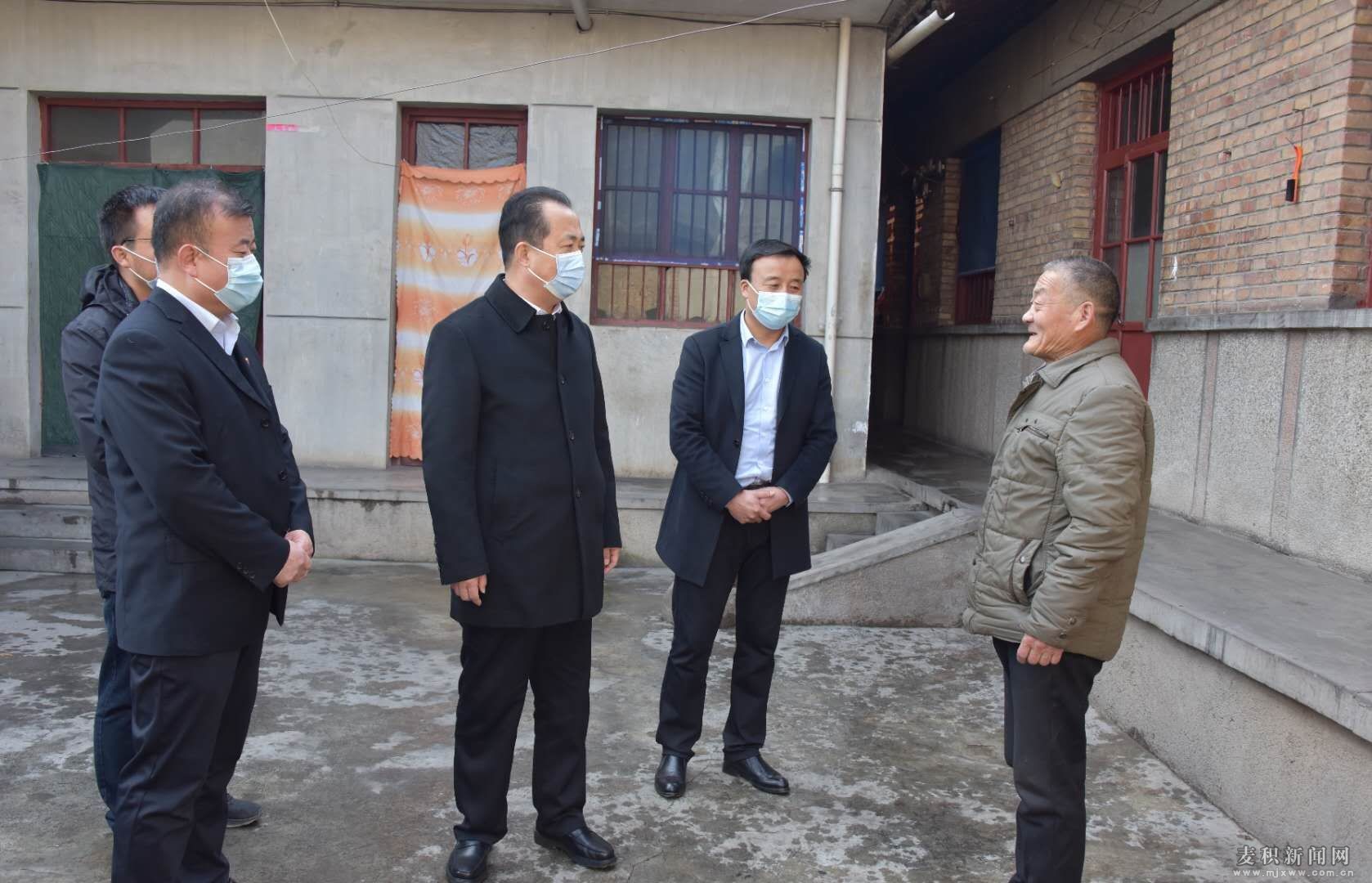 王玮瑕)在新春佳节来临之际,2月7日,市政协副主席,麦积区委副书记