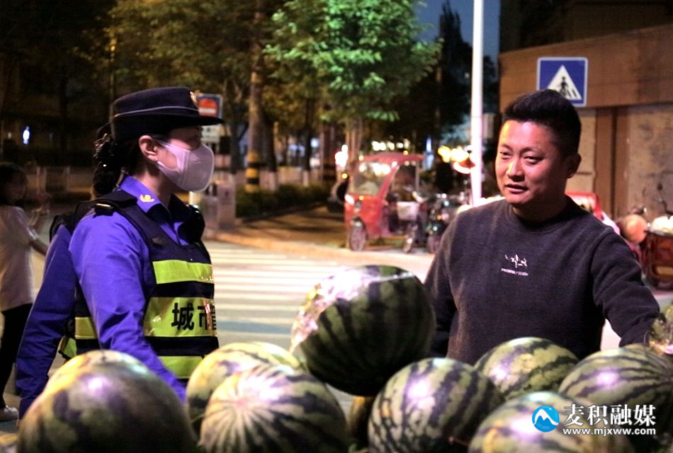 城管夜查2_副本