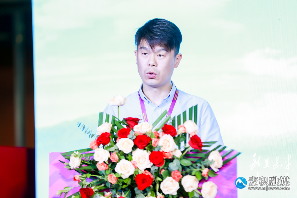京东物流甘青宁公共事务负责人徐伟介绍花牛苹果产地供应链解决方案