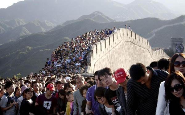 外媒盘点世界最拥挤景区 中国多地上榜(组图)